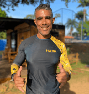 Carlos Eduardo (Cadu)Professor de Educação Física e Instrutor de Canoa Havaiana